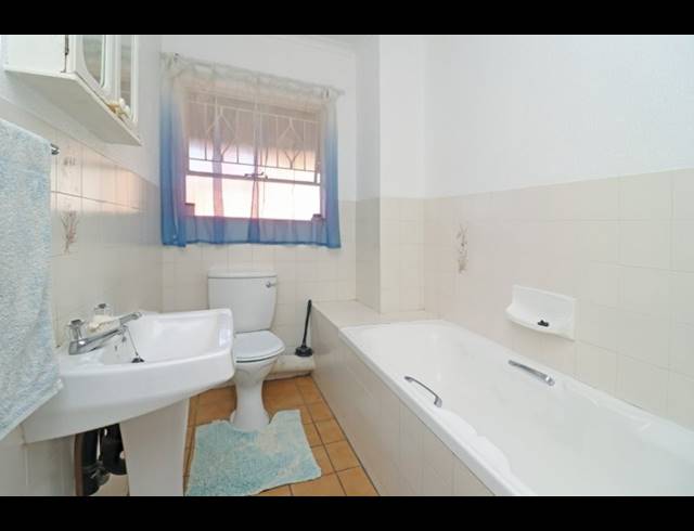2 BEDROOM APARTMENT FOR SALE IN ROBINDALE